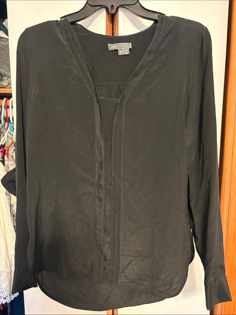 Vince Black V-Neck Long Sleeve Blouse  100% Silk